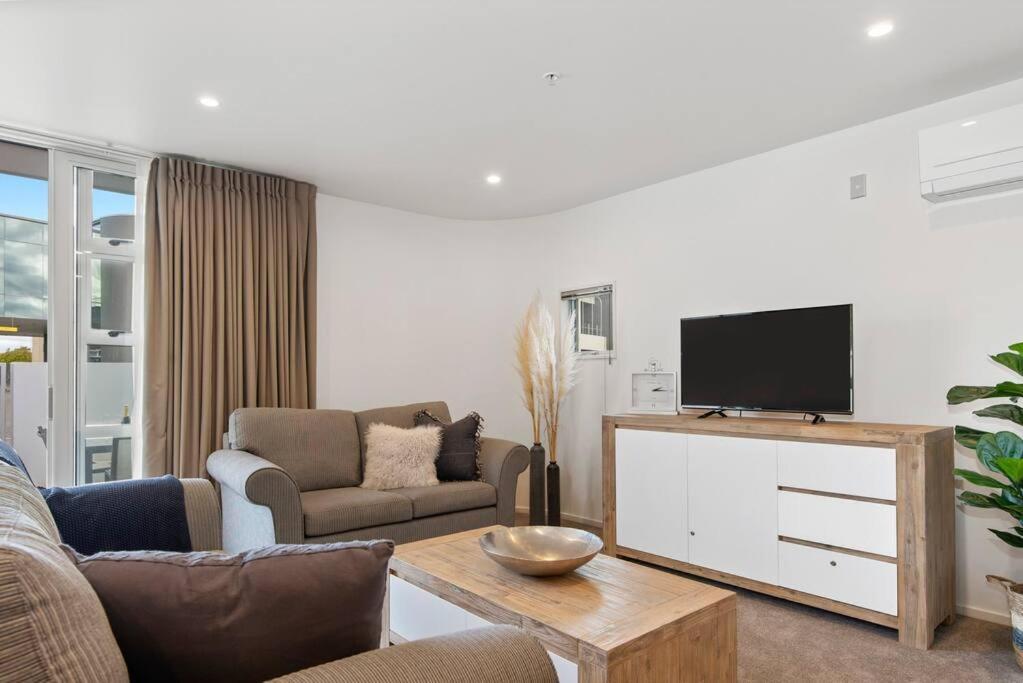 Waimahana - Luxury By The Lake Taupo Exterior photo