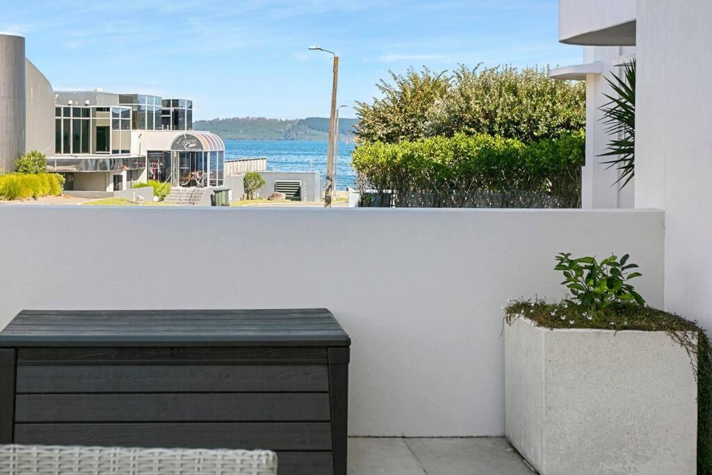 Waimahana - Luxury By The Lake Taupo Exterior photo